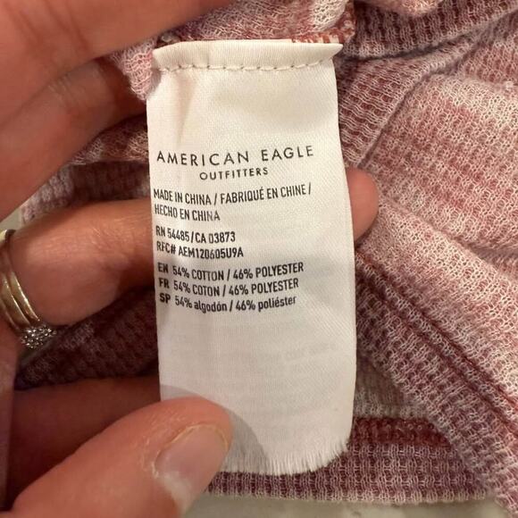 American Eagle V-Neck Burnout Crossover T-Shirt Women’s Small Pink Lightweight - Picture 7 of 7